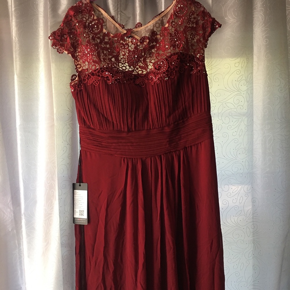 Pretty and Affordable Evening Dress